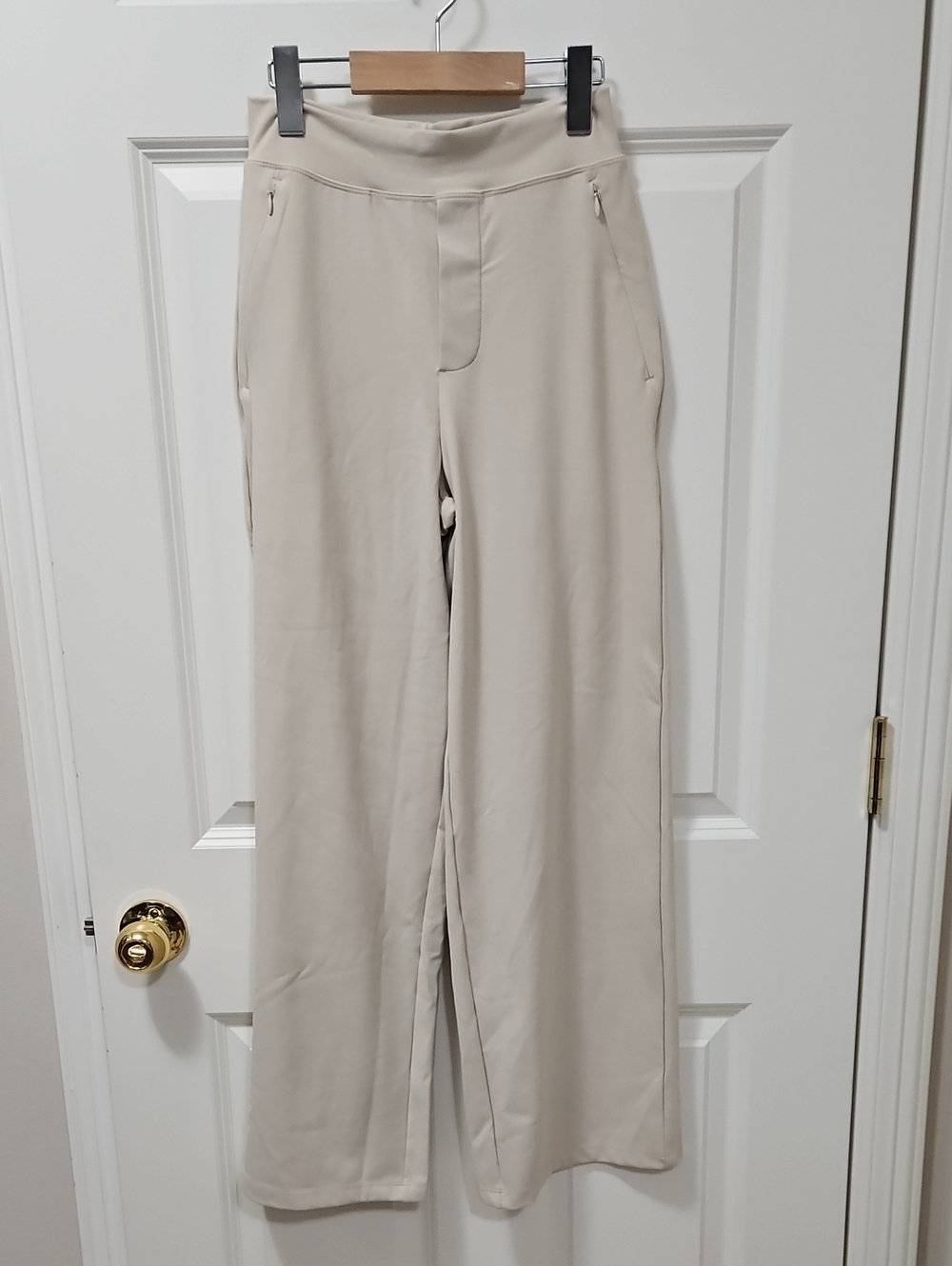 NWT XS Ninepine Asana Women's Relaxed High-Waist Straight Pants — Cream
